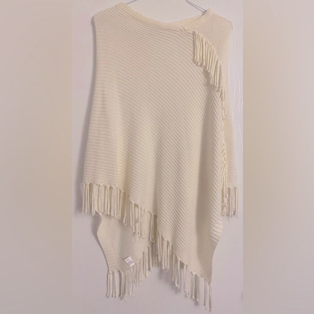 HYFVE Cream Poncho - Medium